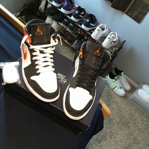 Nike air Jordan 1’s (Orange,black and white)